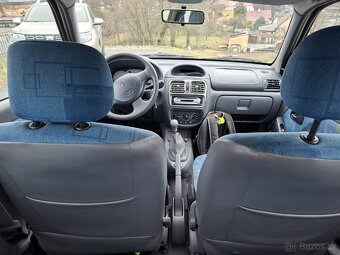 Renault clio  1.2 i - 13