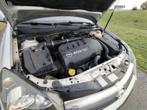 Prodám Opel Astra H kombi 1.3CDTI 66Kw r.v.2006 hezký stav - 13