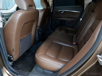 VOLVO XC70 2.4D AWD PREMIUM - 13