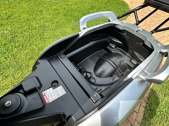 Yamaha Versity 300 - 13