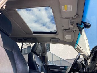 Mitsubishi Pajero 3,2 DI-D 2009 140 kW - 13