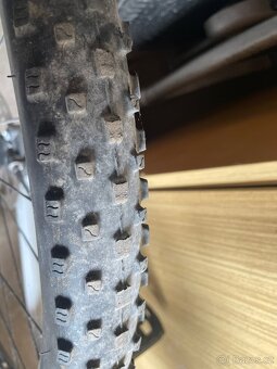 Prodám kolo cannondale jekyll 700 - 13