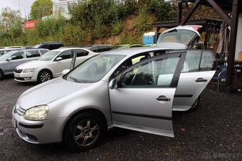 VW Golf V. 1.4 16V - 13