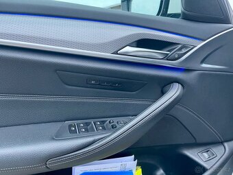 BMW 530d xDrive M-Sport Paket | 06/2019 | 265k | TOP STAV - 13