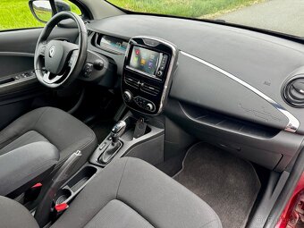 Renault ZOE, 41kWh, SoH 90%, KEYLESS, TČ, 269 000,- Kč - 13