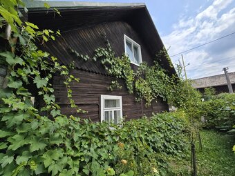 Malebná drevenica v pohraničí - 13