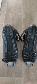 BĚŽKY SABLE,BOTY ROSSIGNOL,HŮLKY JESAN I AXON - 13