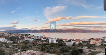 Prodej bytu 3+KK+B v Chorvatsku, Slatine, ulice Liveli, 56,1 - 13