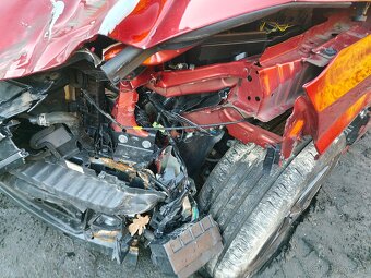 Nissan Qashqai hybrid Tekna - 13