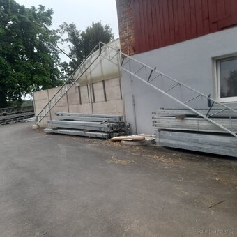Vazníky, nosníky 12.6 m sedlovka - 13