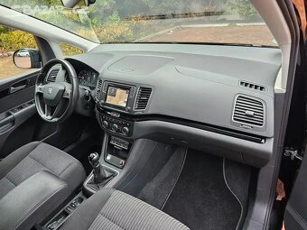 Seat Alhambra 2.0 TDI,1.Majitel,7míst,Xenon,kamera,Tažné. - 13