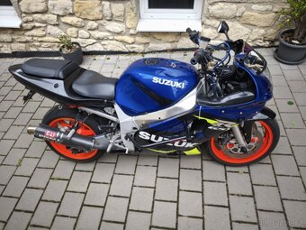 Suzuki GSX-R 600 - 13