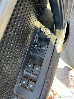 Chevrolet Captiva 2.2 VCDi 120 kW, r. 2012 - 13