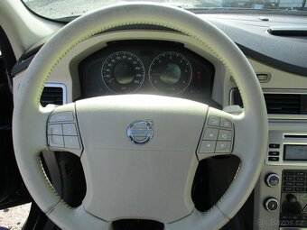VOLVO V70 2,4D5 136kw Geartronic, bez koroze 11/2009 - 13