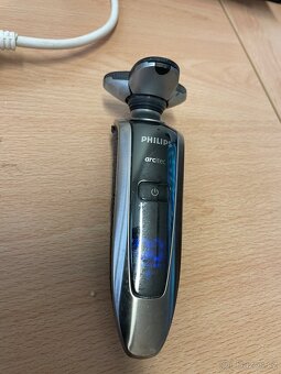Holící strojek Philips Arcitec - 13