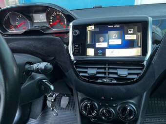 Peugeot 208, 1.0i, 50kW - 13