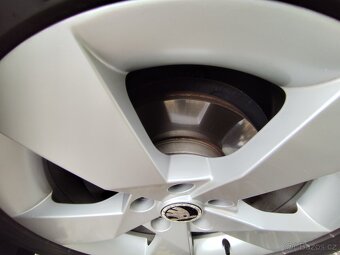 Škoda Octavia 3 2.0tdi - 13