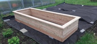 Modřínové masivní vyvýšené záhony - 13