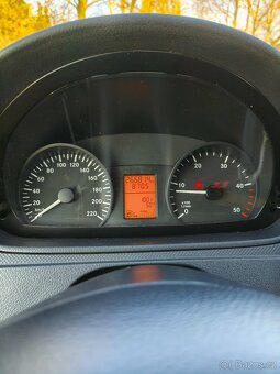 Mercedes Benz Vito - 13