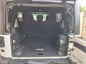 Jeep Wrangler Rubicon JK 2,8 CRDi - 13