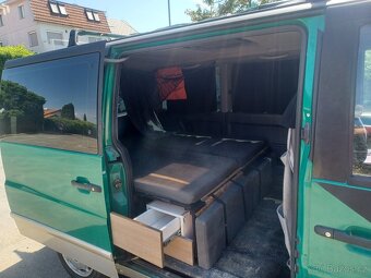 Mercedes Vito 108D - 13