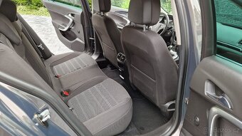 OPEL INSIGNIA 2.0 CDTI 103KW.XENONY.KAMERA.TEMPOMAT.ALU 19. - 13
