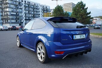 Ford Focus 2.5 ST - 13