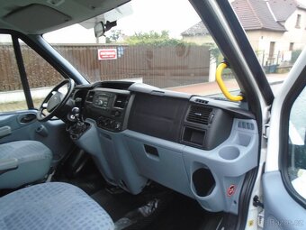 Ford Transit 2.2 TDCi 9 míst L3H3 Klima - 13