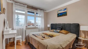 Prodej rodinný dům 5+kk, na pozemku 310 M2,  Benice, Praha - 13
