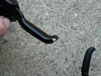 Shimano Deore 3x9 Dual Control páky - 13