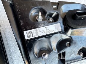 Tesla model 3 Y facelift zadni lampy lava prava original - 13