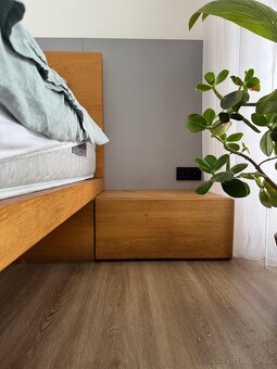 Postel z dubového masivu - 13