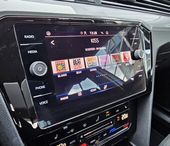 VW Passat Variant Business 2.0 TDI 110 kW 7DSG - 13