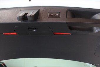 VW Passat B8 2.0TDI DSG 2019 HIGHLINE NAVI LED DISPLAY - 13