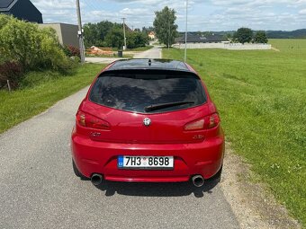 Alfa Romeo 1.9 JTD 147 - 13