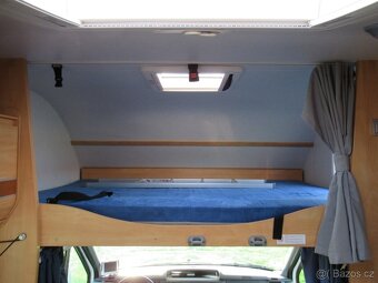 Ford Capron obytný vůz - 13