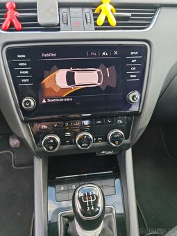 Škoda Octavia Combi 1.6 Tdi Style - 13