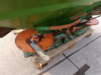 1800L Rozmetadlo AMAZONE ZA-U 1801 - zaběr do 28m - 13