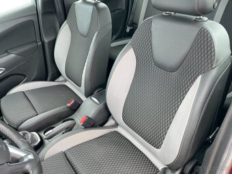 Opel Crossland X 1.2i 96kW 1.maj. Vyhř. okno - 13
