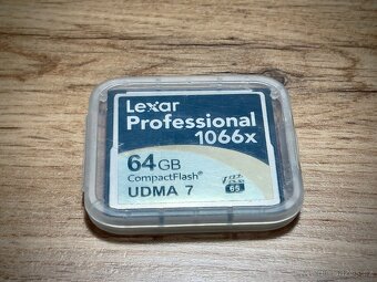 Nikon D800 – profesionální full-frame zrcadlovka, top stav - 13