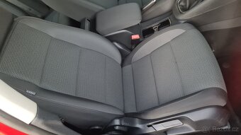 VOLKWAGEN GOLF 6 Comfortline kombi - 2,0TDI 103kW - Manuál. - 13