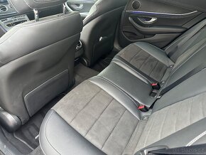 Mercedes E220d 4M 2022 - 13