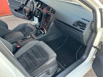 VW Golf 7 Combi 2.0 TDi 110kw HIGHLINE manual ČR původ tažné - 13