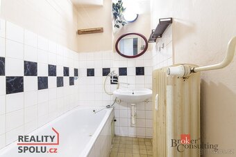 Převod dr. podílu, byty/2+1, 57 m2, nábřeží Svazu protifašis - 13