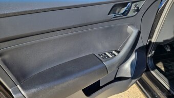 Škoda Rapid liftback STYLE 1.6 TDI 85kW manuál 2015 - 13