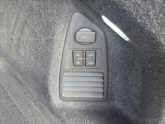 Volkswagen Touareg 3,0 TDi 210kW Atmosphere ČR 1.maj CR V6 8 - 13