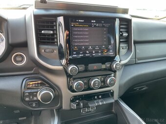 Dodge RAM 1500 BIGHORN r.v.2020 - 13