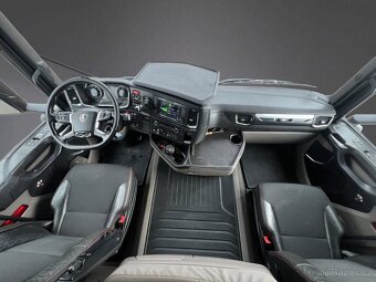 Scania R 520 8x4 třístranný sklápěč MEILLER - 13