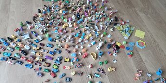 Kinder vajíčka hračky - 13