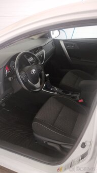 Auris 1.6 - 13